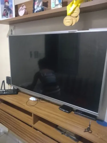Tv pra retirada de peças 