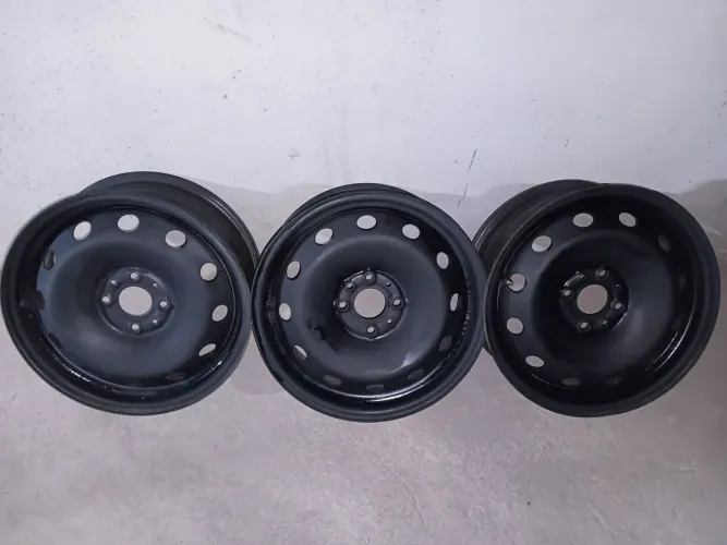 Roda  Renault sandero  de ferro aro 15  4 furos