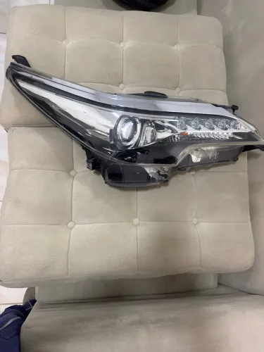 Farol original da Hilux Sw4 2016