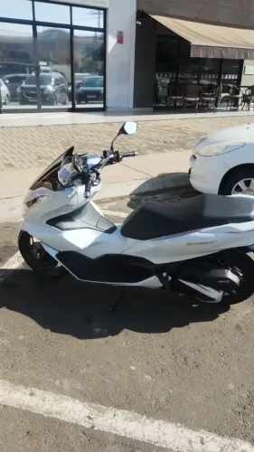 Moto PCX 2025
