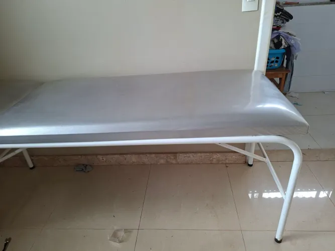 Maca cinza sem nenhum rasgo pouco usada