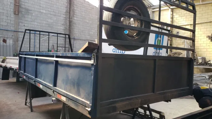 Carroceria de ferro iveco daily 