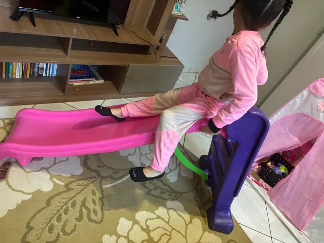 Escorregador infantil