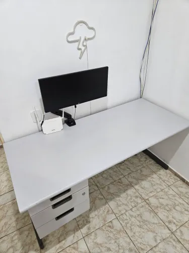Mesa de escritório premium