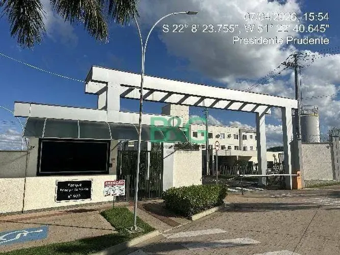 Apartamento com 2 dormitórios à venda, 39 m² por R$ 75.305,50 - Vila Ramos de Freitas - Pr