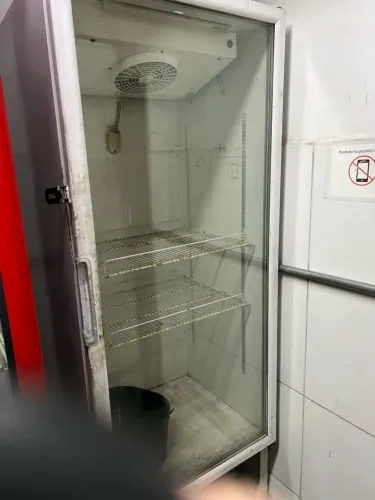 Refrigerador expositor Industrial