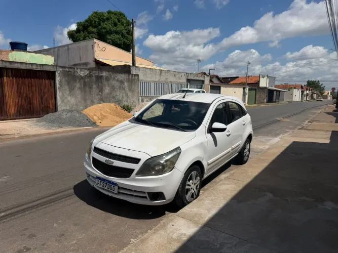 Chevrolet Agile LTZ 1.4 MPFI 8V Flexpower 5P 2013