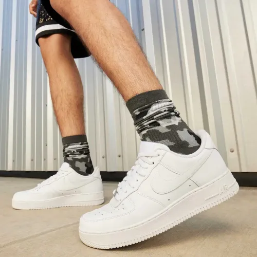 Nike Air Force 1 - tamanho 46