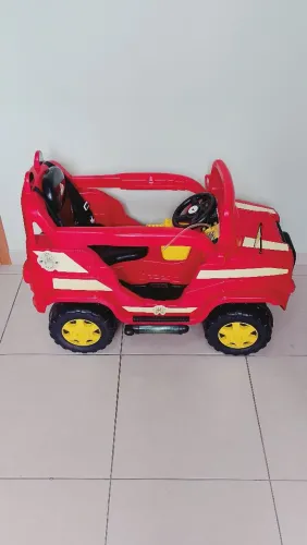 Carrinho infantil de passeio Bombeiro com pedal - Calesita
