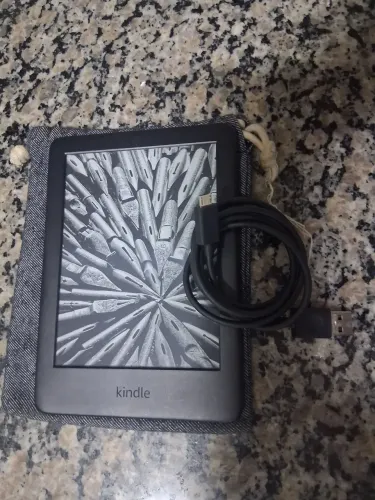 Kindle 10 geração novíssimo.