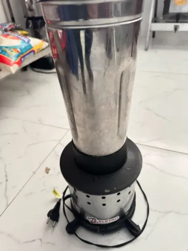 Liquidificador industrial alta rotação 2 litros
