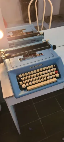 Máquina de Escrever Olivetti Studio 46 entregamos consulte