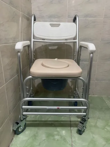 Cadeira higiênica