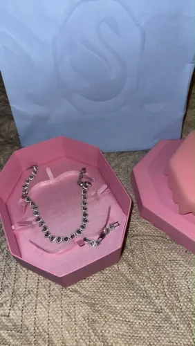 Colar Ariana Grande x Swarovski tennis