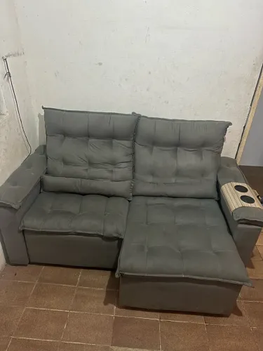 Sofá Retrátil e Reclinável Ipanema 1,80m em Tecido Veludão C/Pillow nos Braços