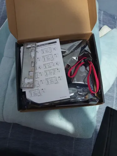 Placa mãe a520m k V2 com tudo na caixa.