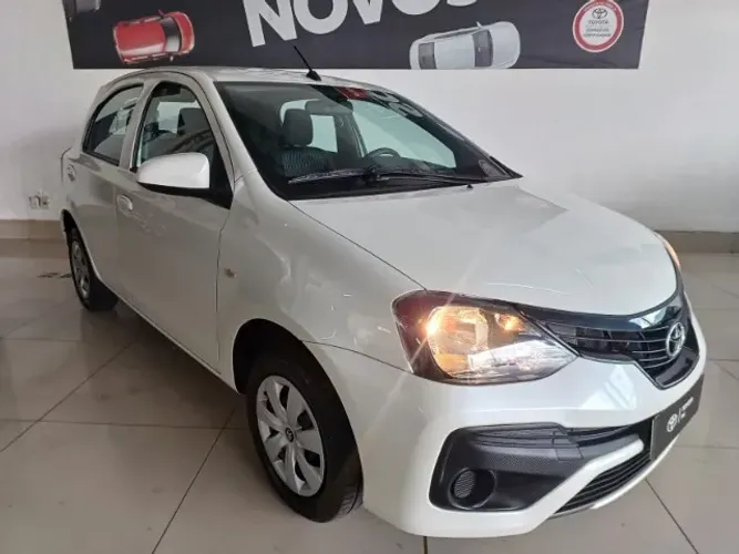 Toyota Etios X 1.3 Flex 16V 5P Aut. 2021