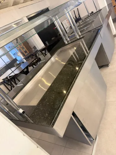 BUFFET TÉRMICO QUENTE E FRIO + MESAS E CADEIRAS PARA RESTAURANTE