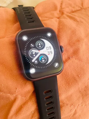 Smartwatch Action GPS Integrado, Tela AMOLED, Resistência 3ATM