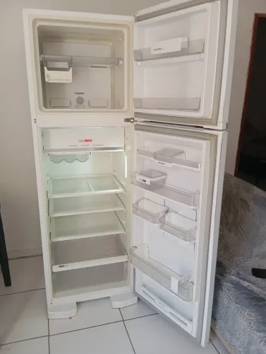 Geladeira Brastemp usada à venda! ? Qualidade e economia em um só produto.