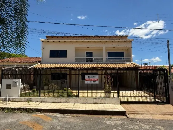 Casa 04 súites Quadra 16 - Sobradinho DF