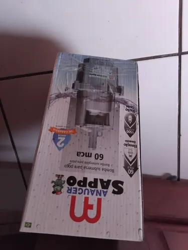 Vendo uma bomba  sapo semi nova 