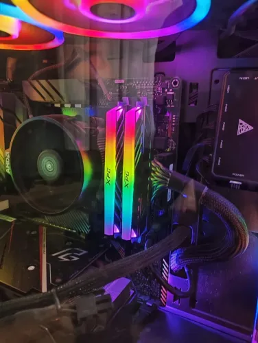 Memória RAM XPG Spectrix D41 RGB, 8GB, 3200MHz (3 Pentes) - 3000Mhz (1 Pente), DDR4, CL16