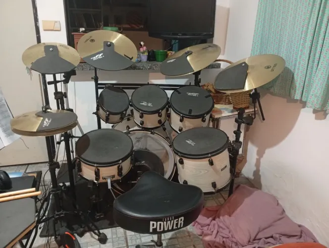 Vendo bateria acústica RMV CROSSROAD