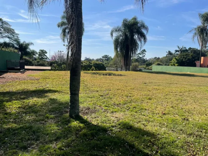 Terreno em Condomínio, 2.151 metros, plano, Chácara Flora