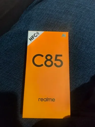 Realme c85 a prova d água.