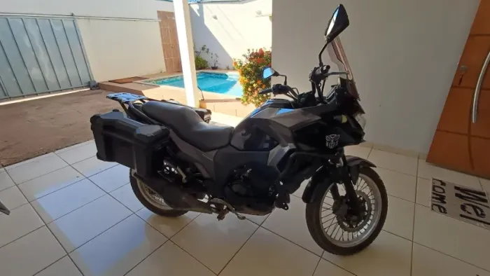 Kawasaki Versys-X 300 Tourer ABS 2018 - pneus, relação e pastilhas novas - IPVA Pago