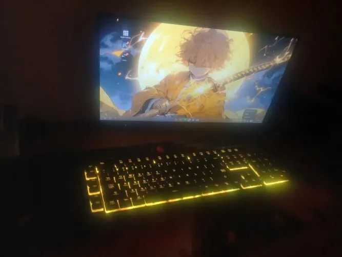 Teclado Gamer Redragon Shiva RGB - Seminovo (Na caixa)