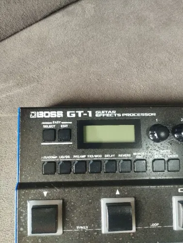 Pedaleira Boss GT1