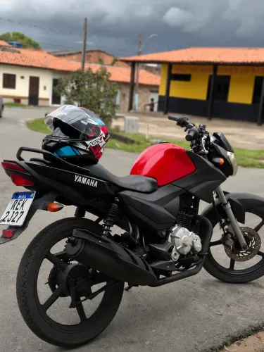 YAMAHA FACTOR YBR COM CAPACETE