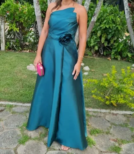 Vestido longo madrinha verde esmeralda