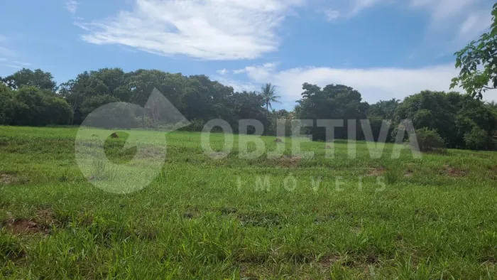 Excelente lote a venda no Condomínio de Chácaras Morada do Sol em Uberlândia