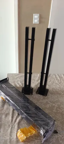 Kit com 4 Colunas Pinça / Para expositor de loja/ acessório loja