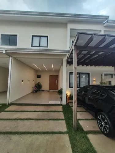 (Vende-se) Parintins - Sobrado com 3 dormitórios, 200 m² por R$ 1.100.000 - Rio Madeira -
