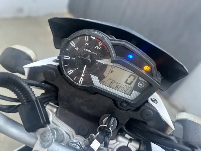 Vendo ou troco Yamaha crosser