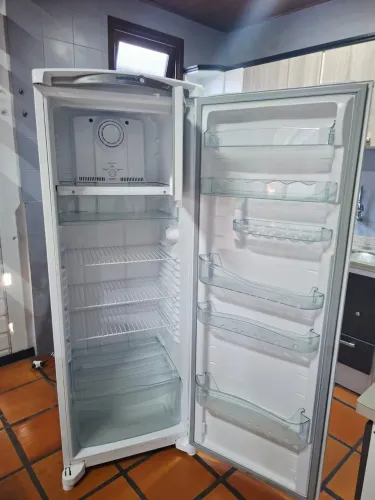 Geladeira Cônsul Frost free