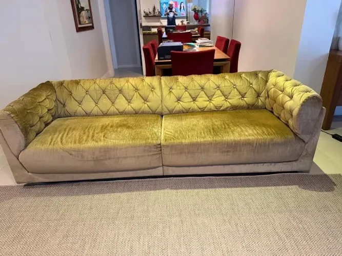 Sofá Estofados Jardim - Estilo Chesterfield / Capitonê - Excelente Estado