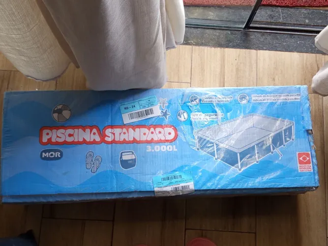 Piscina com ótima estrutura 3000 litros, aceito ofertas de preço 