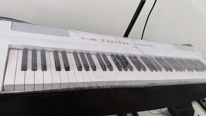 Piano Digital Yamaha P121