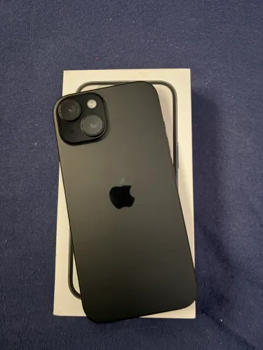 iPhone 15 128GB