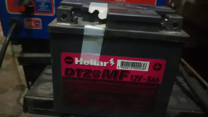 Bateria de moto 5Aah tirei de uma shaara