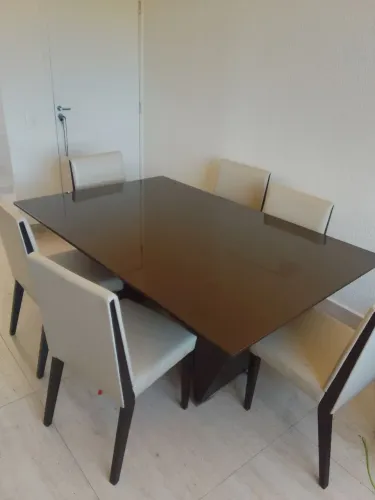Vendo essa mesa de vidro