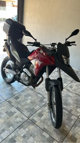 XRE 300 top
