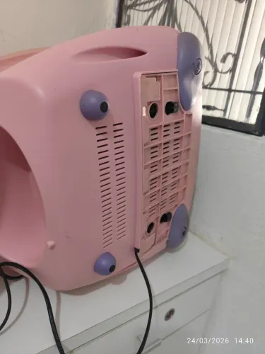 Tv da princesa Disney com controle remoto original