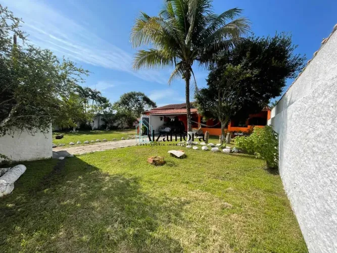 Casa estilo mini chácara no Jardim das Palmeiras.