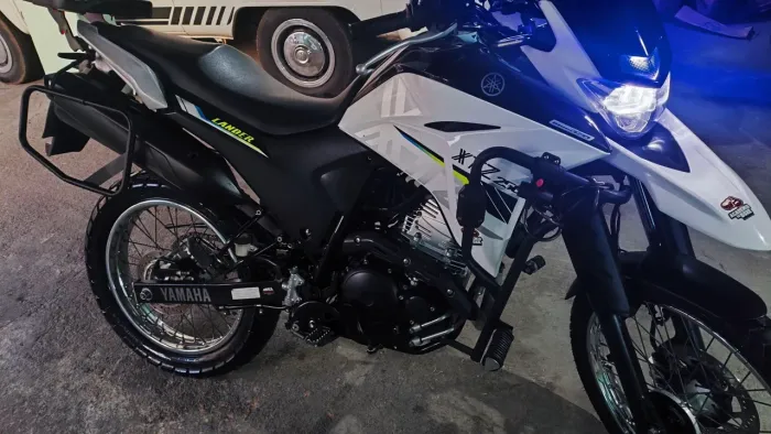 Moto nova pouco rodado